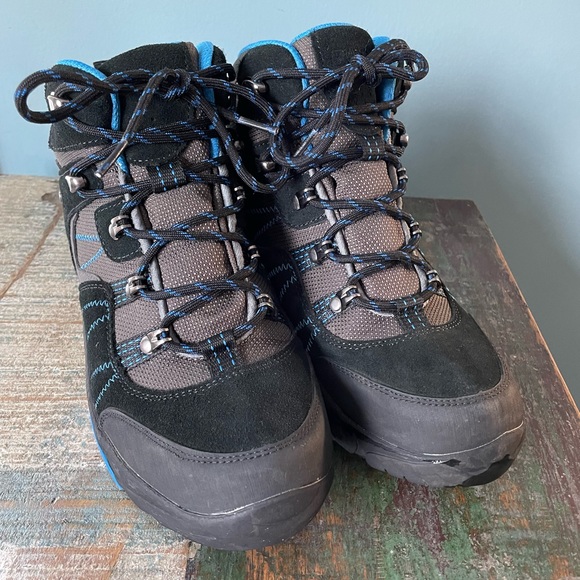 NWT! Mountain Warehouse Edinburgh Vibram Waterproof Boots (size 4, UK 34) - Picture 16 of 16